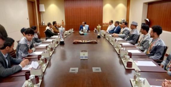 رئيس الوفد الوطني يلتقي بعثة المنتخب الوطني للفروسية المتأهل لكأس العالم